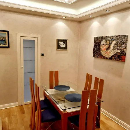 Alex Lux Apartman Belgrád